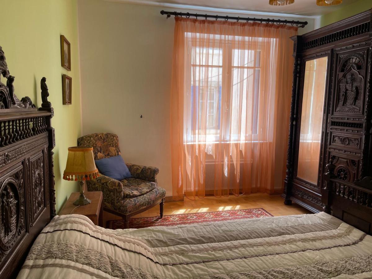 Montagne D'Alaric Apartment Moux Bagian luar foto
