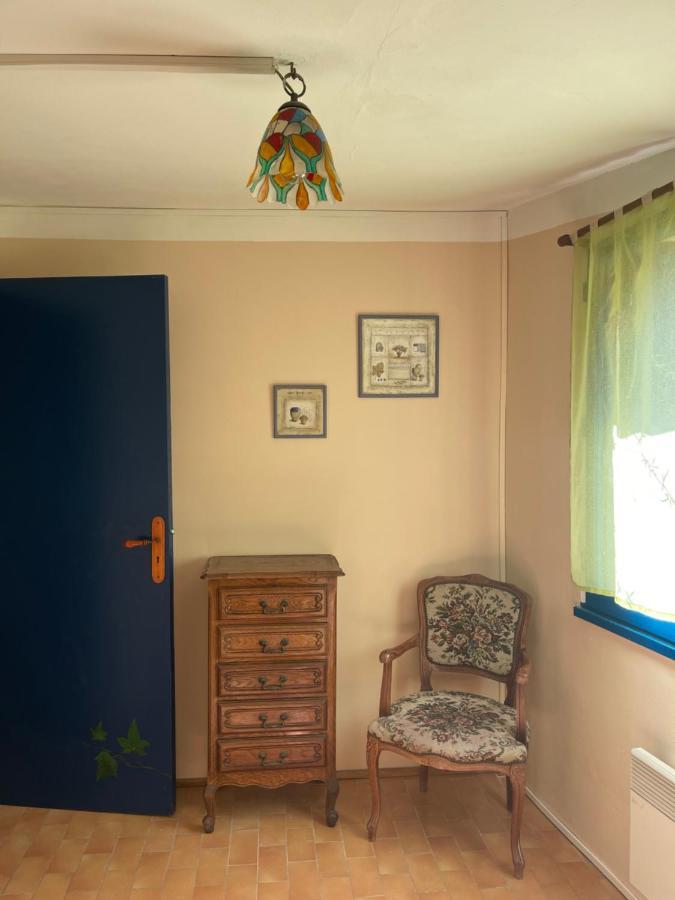 Montagne D'Alaric Apartment Moux Bagian luar foto